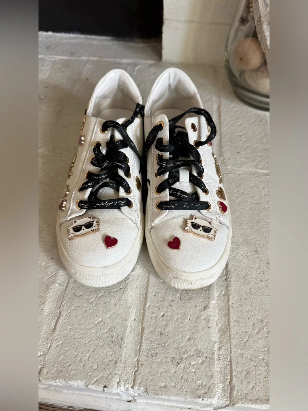 Karl Lagerfeld Paris Cate Pins Leather Sneakers White Charms US 5.5 EU 35.5